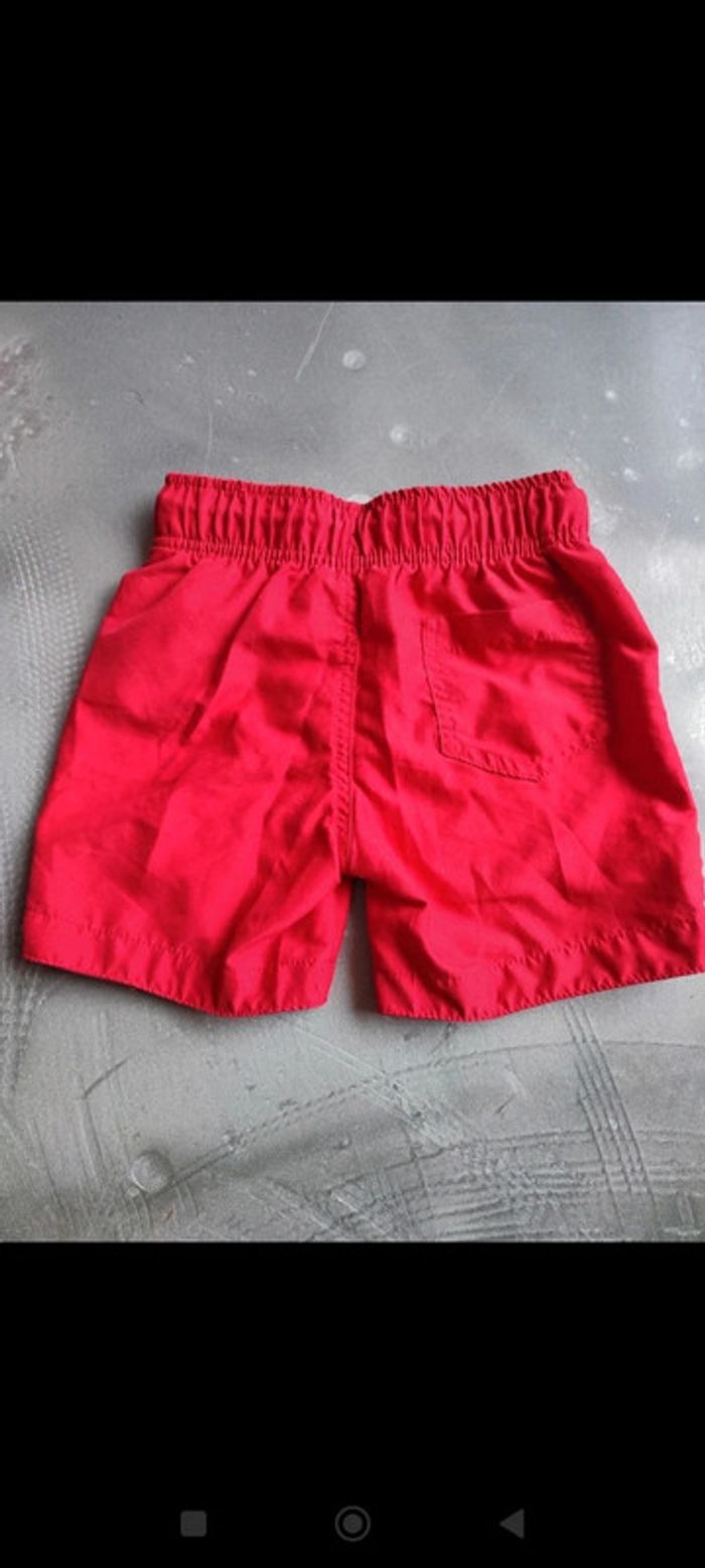 Short de bain rouge 4/5 ans Primark - photo numéro 2