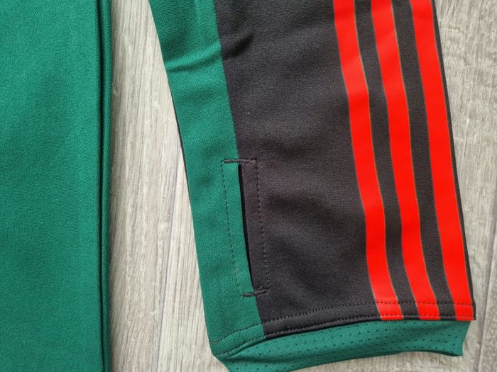 Haut Adidas Manchester united - photo numéro 7