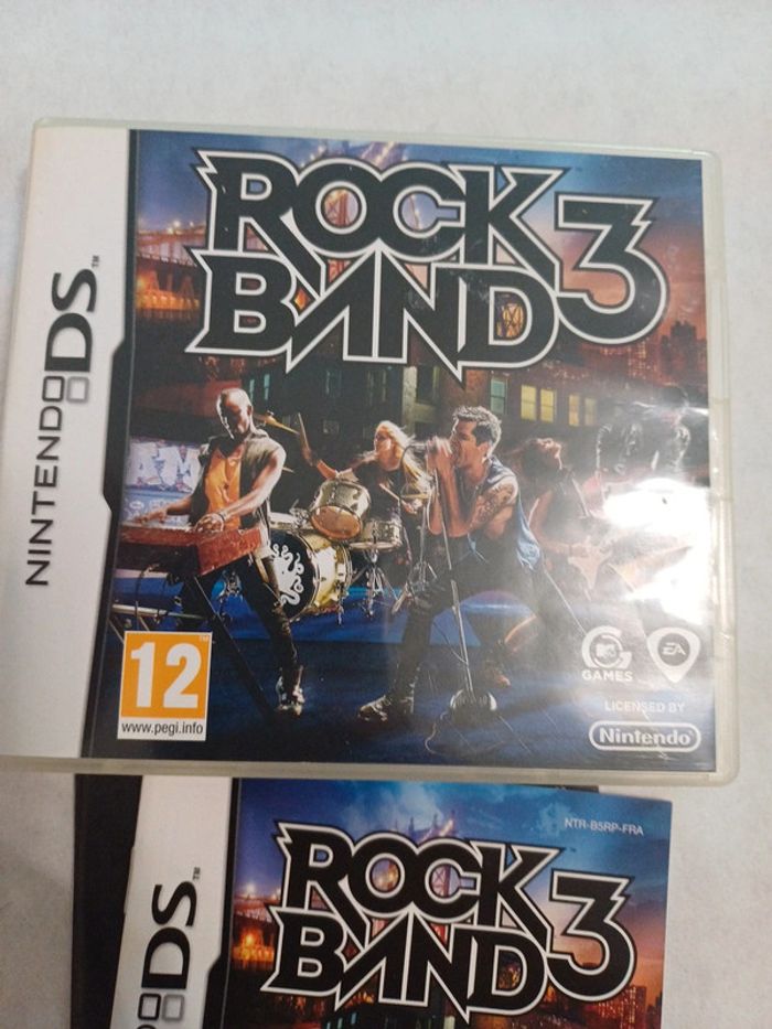 Rock Band 3 Nintendo DS - photo numéro 2