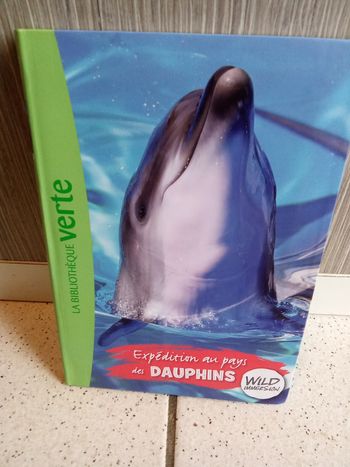 Livre bibliothèque verte les dauphins 6-8 ans