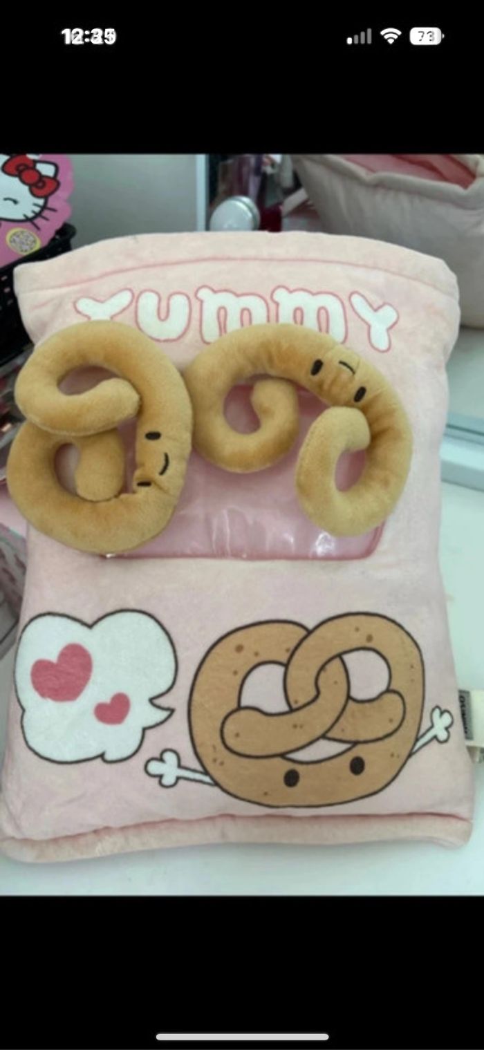 Coussin peluche Miniso