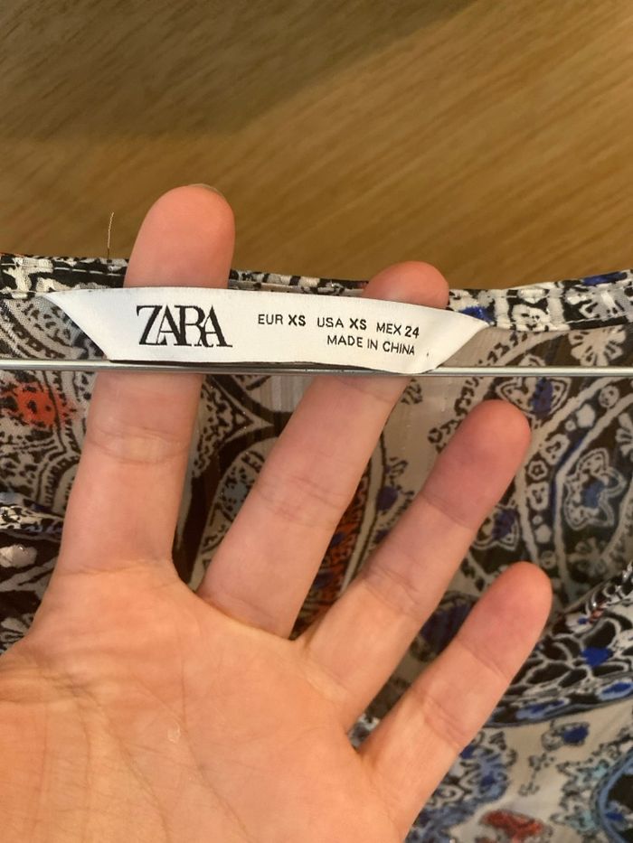 Blouse zara taille XS bohème bleu et blanche - photo numéro 3