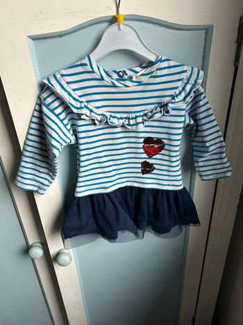 Robe marine et blanche , marése,6 mois