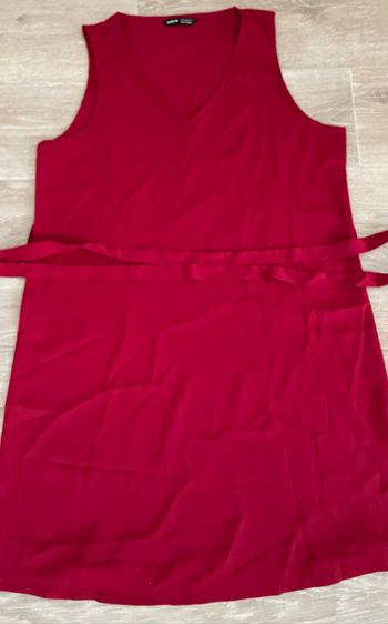 Robe rouge shein taille S jamais porté neuve