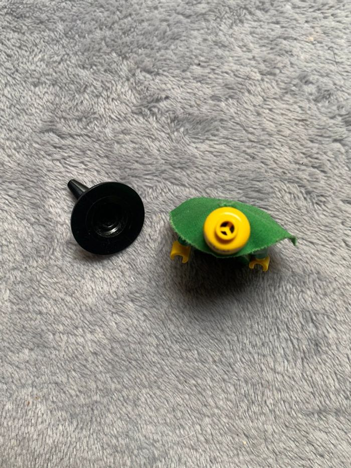 Minifigure lego Harry Potter Chamber of Secrets Professor Minerva McGonagall Green Robe and Cape - photo numéro 6