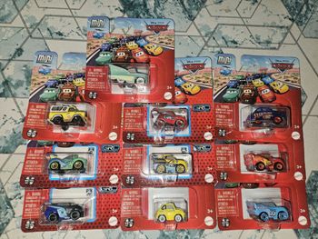 10 mini voitures racers cars Disney pixar mattel neuves rare