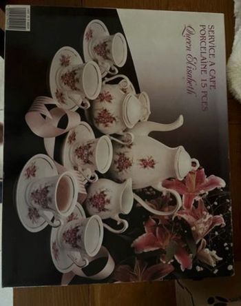 Service à café 15 pièces (modèle QUEEN ELISABETH)