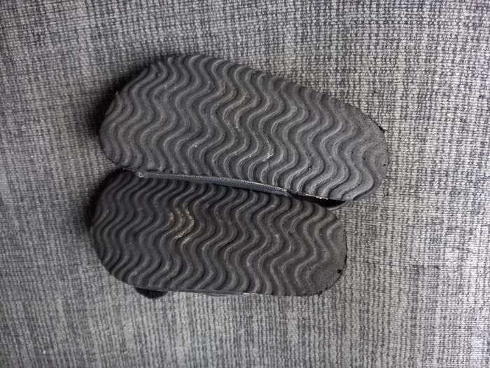 Nu pieds garçon 25 - photo numéro 4