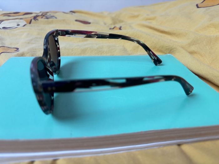 Lunette de soleil Valentino année 2000 - photo numéro 3