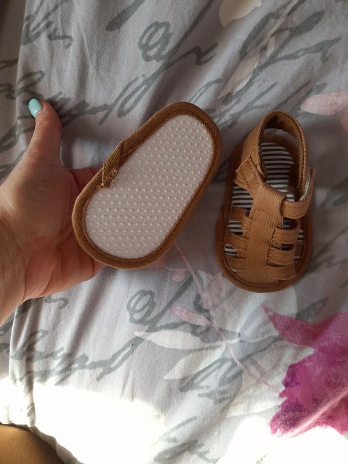 Chaussures été bébé neuves - photo numéro 2