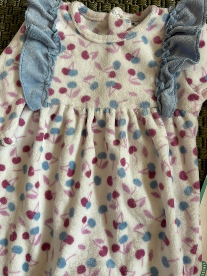 Pyjama 3 mois - photo numéro 2