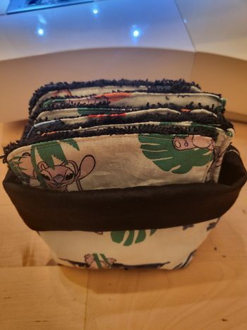 Panier et 8 lingettes