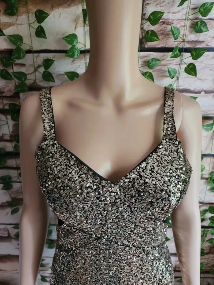 🌸Robe sequins dorés Taille Unique 🌸 - photo numéro 3