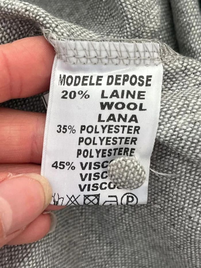 Robe grise à boutons - photo numéro 5