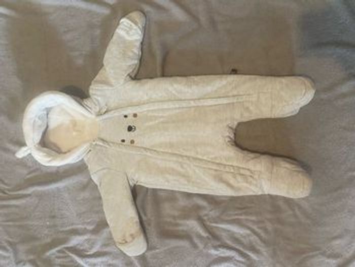 Combinaison hiver taille 9 mois