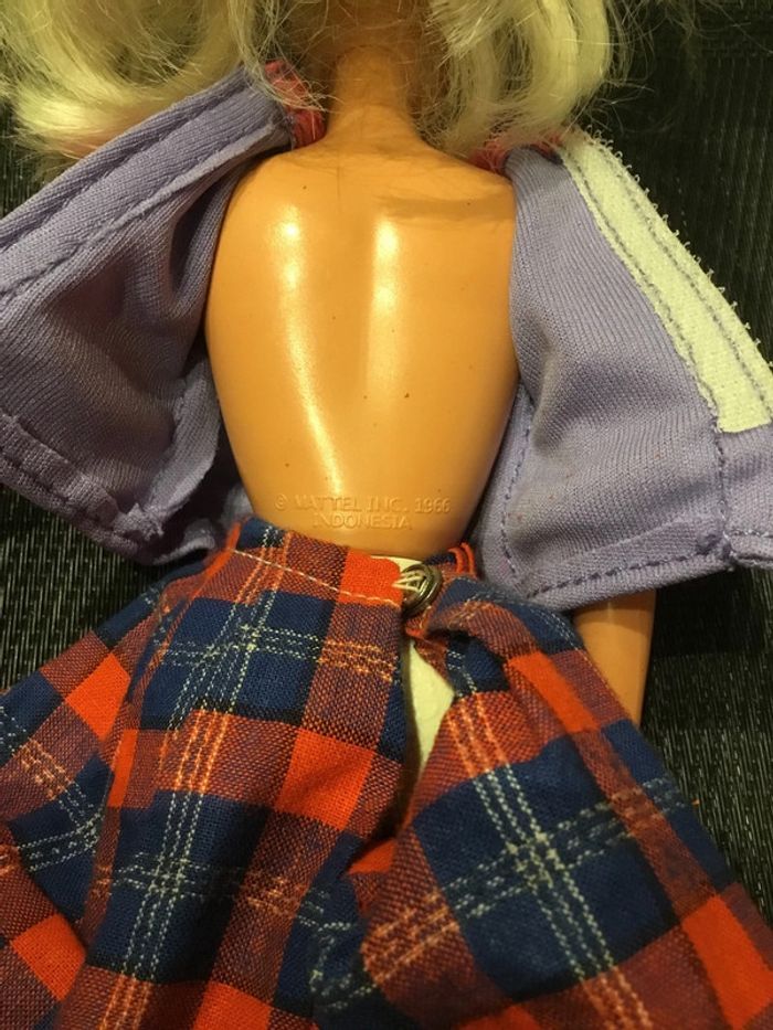 Poupée Barbie vintage avec vêtements accessoires Mattel - photo numéro 9