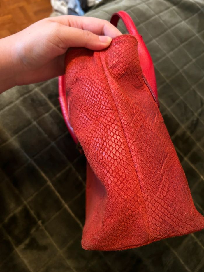 Sac à main rouge motif crocodile - photo numéro 13