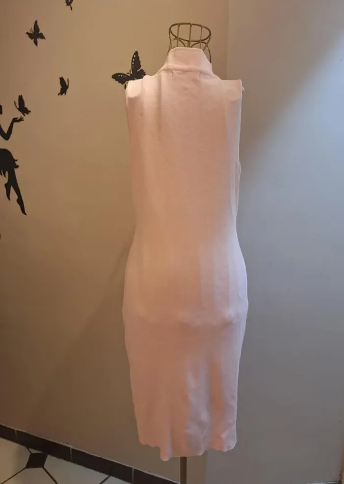 Robe rose lacée - photo numéro 3