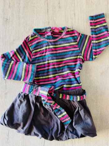 Tee-shirts et jupe bébé coloris Little marcel marque pik ouic