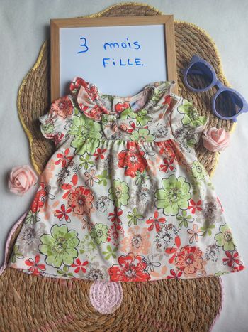 Robe 👧 3 mois