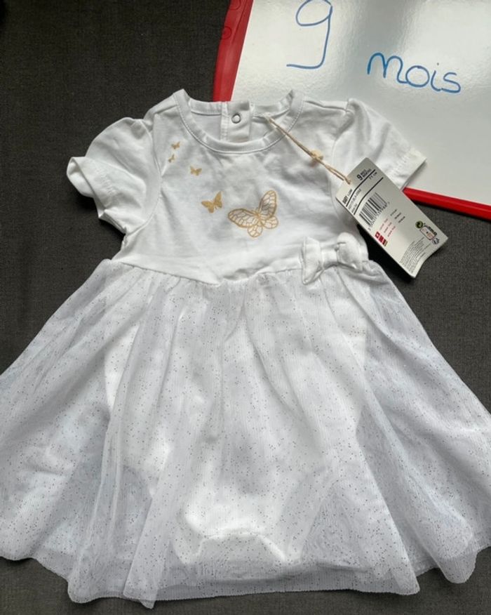 Robe de cérémonie neuve 9 mois