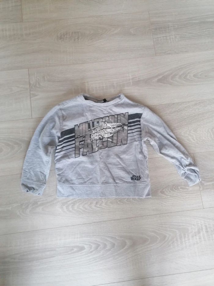 Sweat star wars taille 3-4 ans