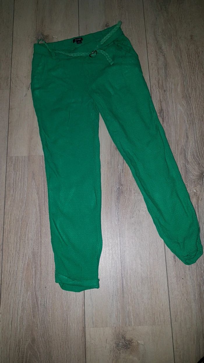 Pantalon été fluide vert kiabi ceinture cuir 6 ans