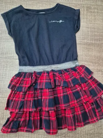 Robe Vertbaudet 6 ans en très bon état