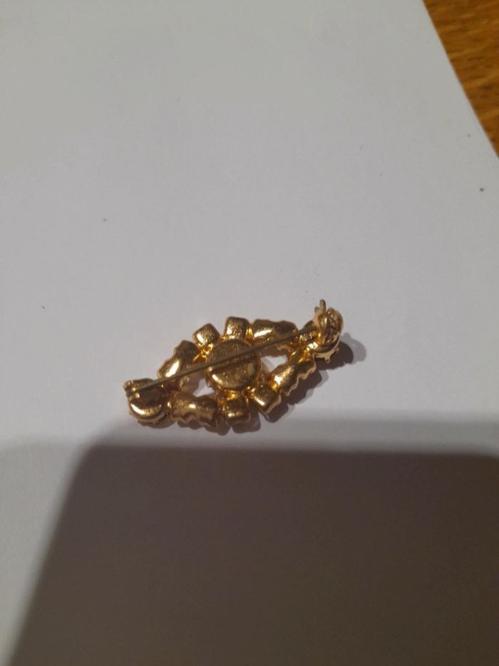 Broches - photo numéro 2