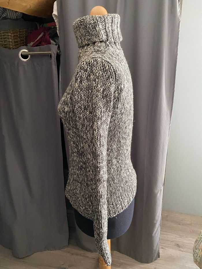 Pull col roulé état neuf - photo numéro 5