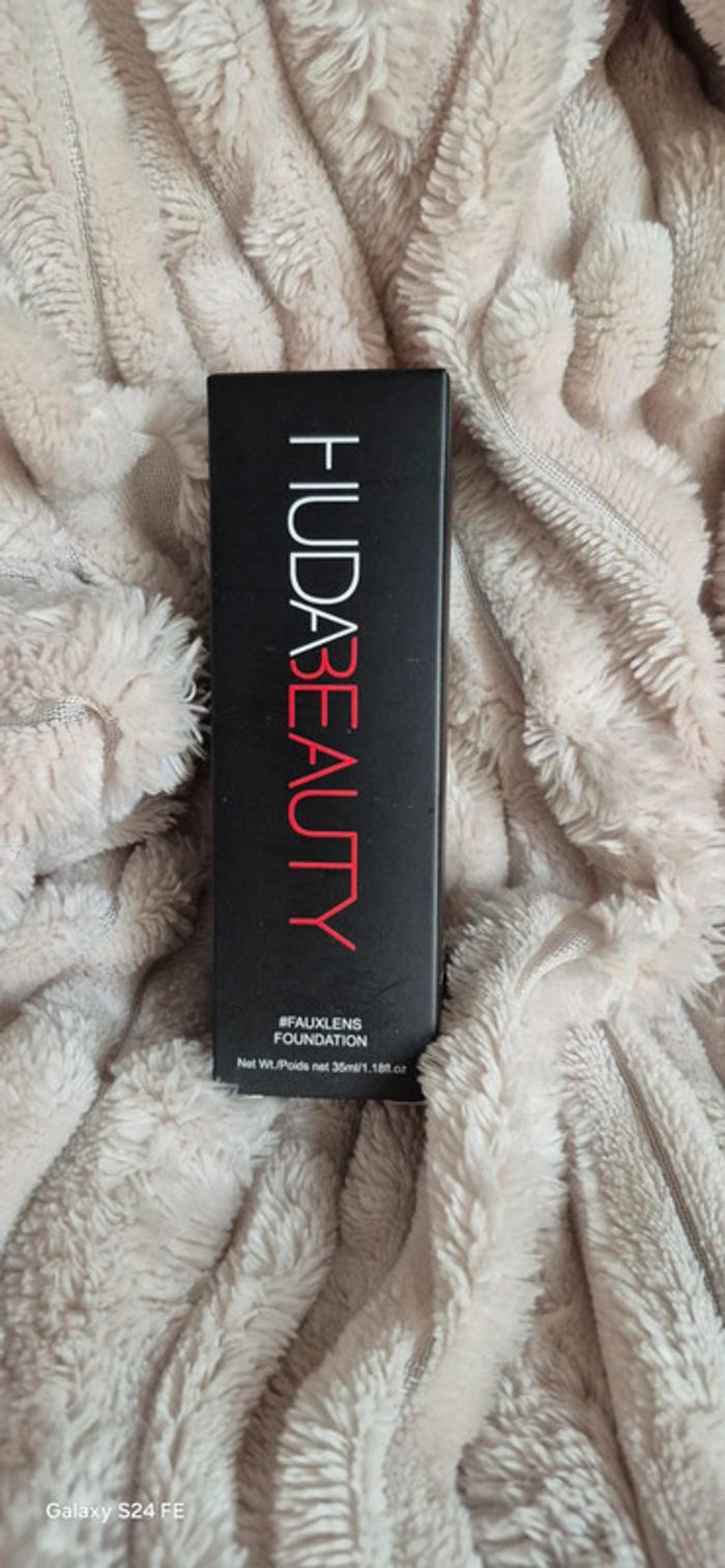 Fond teint huda beatuy