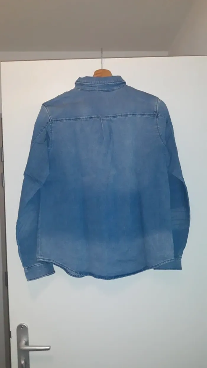 Chemise en jean bleu clair H&M - photo numéro 5