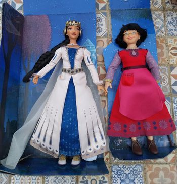 2 Poupées Dahlia et Reine Amaya Wish : Asha et la Bonne étoile - Coffret Disney