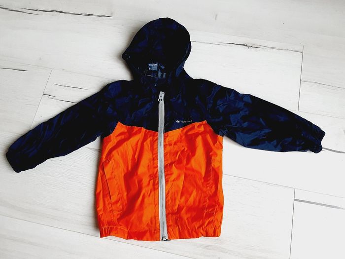 Vêtement mixte garçon fille kway Quechua coupe vent veste 2 ans