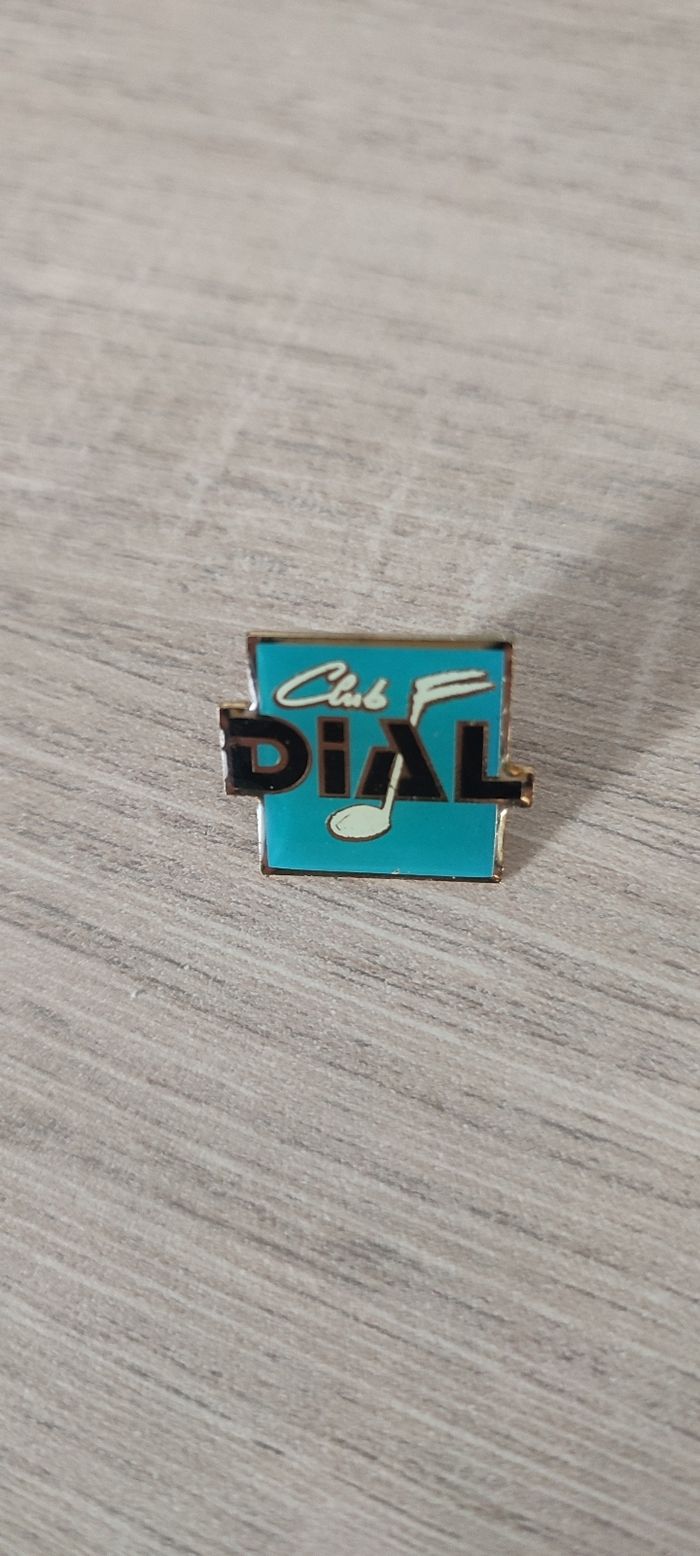 Pin's Club Dial