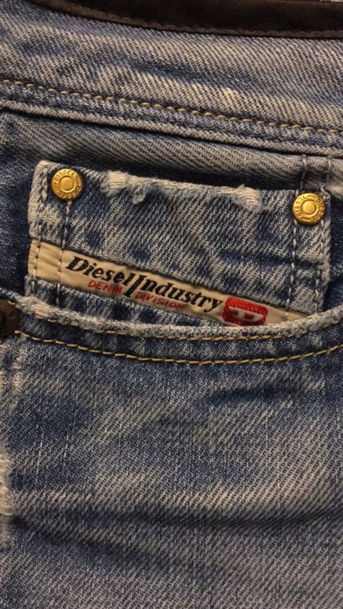 Jean taille basse Diesel - photo numéro 14