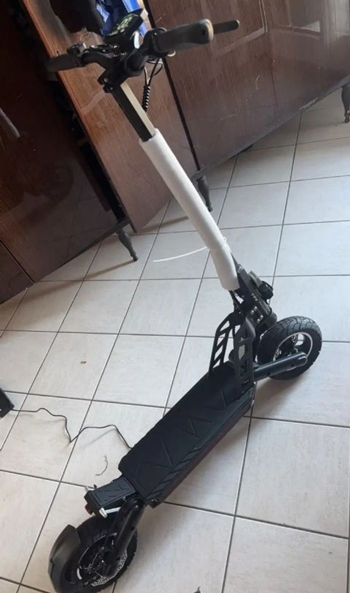 Trottinette électrique neuve 1800 watt débridée à 45 km/h  100 km d'autonomie - photo numéro 8