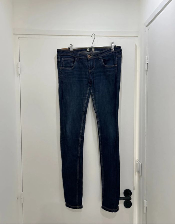 Jean Bershka Bleu taille 36