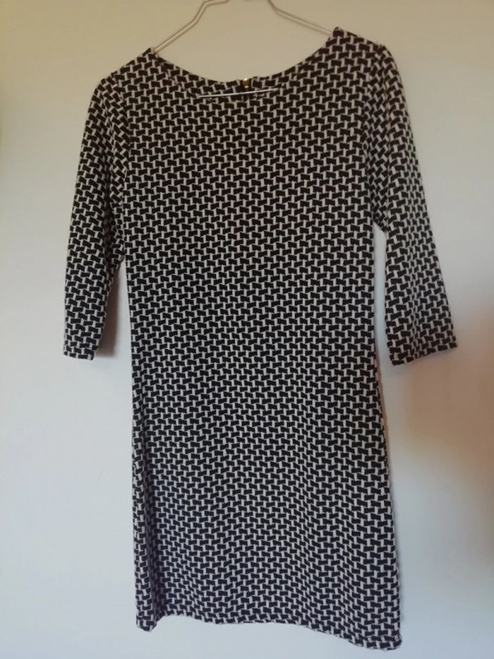 Robe noir et blanc