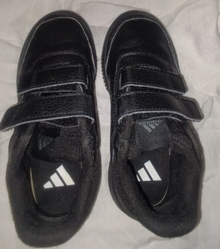 Baskets à scratch noir enfant Adidas - photo numéro 2