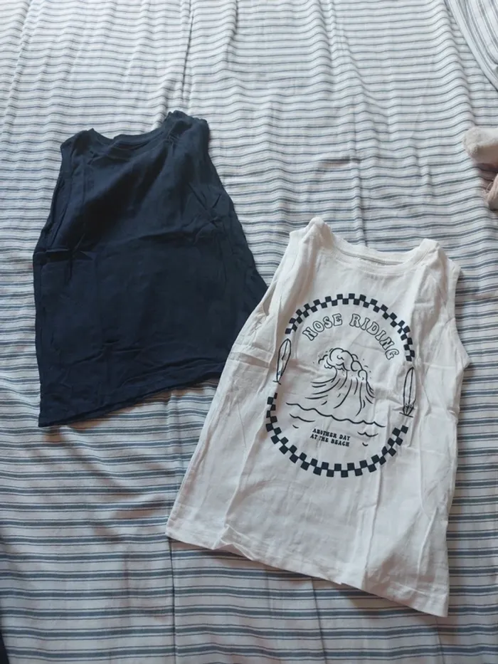Lot de 2 tee-shirts sans manche Kiabi