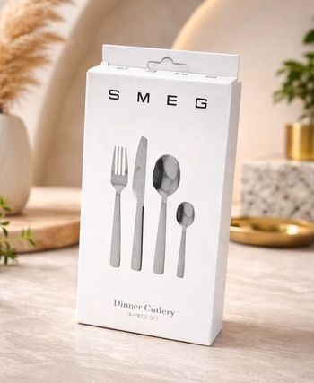 Set de couverts SMEG neuf 