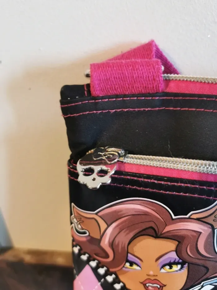 Saccoche Monster high. - photo numéro 5