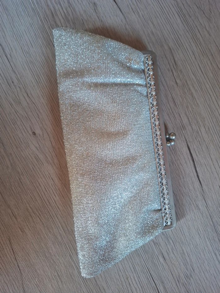 Pochette et gants - photo numéro 4