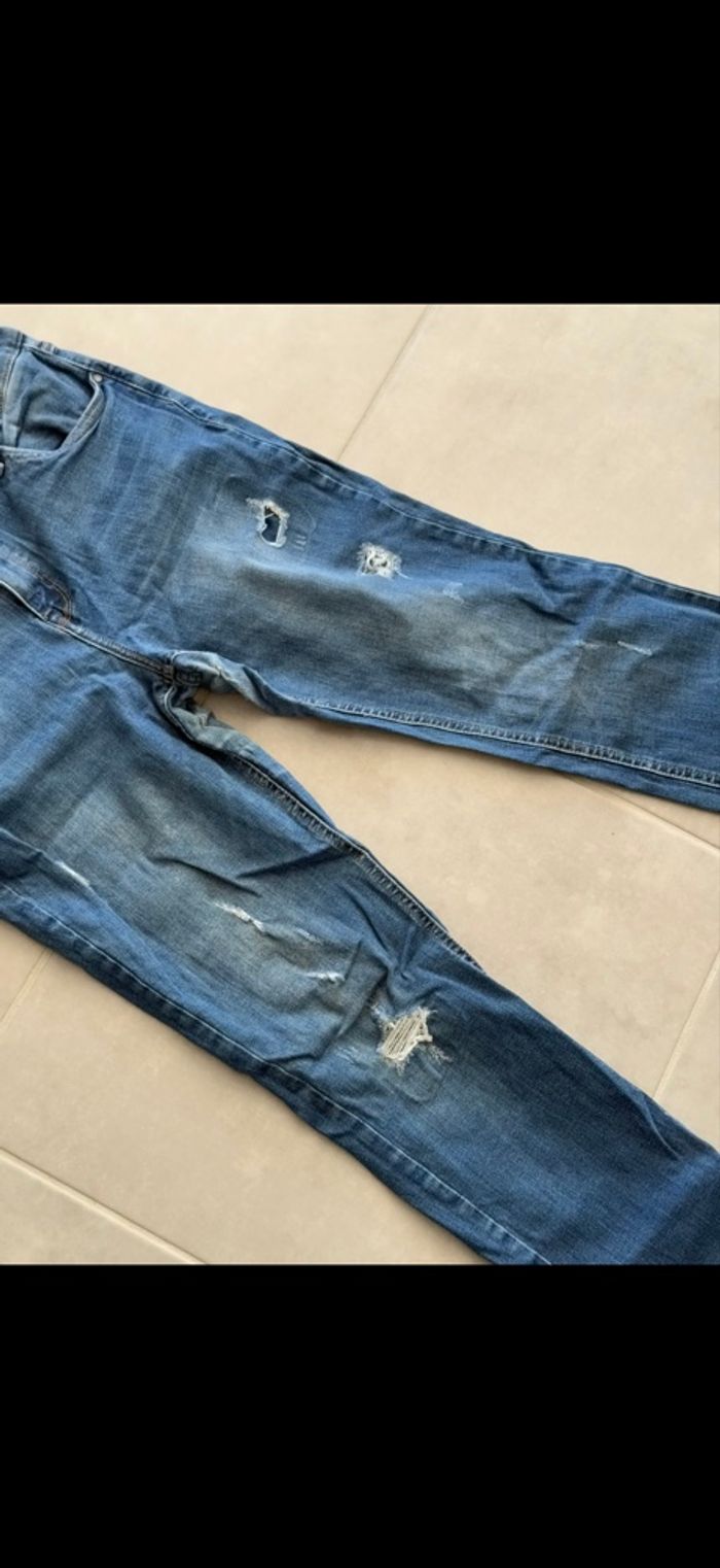 Jean effet used troué Taille 42 - photo numéro 4