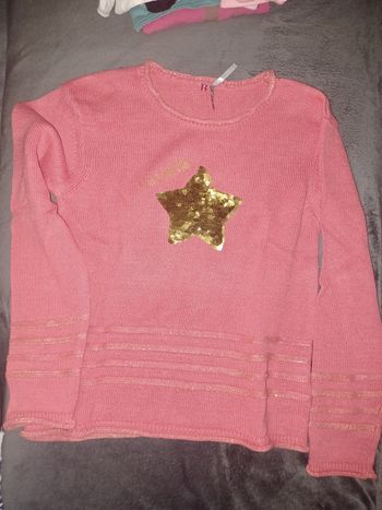 Pull avec une étoile