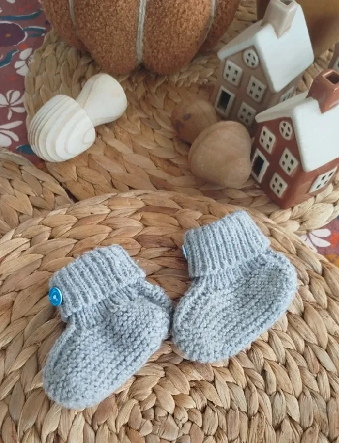 Lot bonnet et chaussons - photo numéro 7