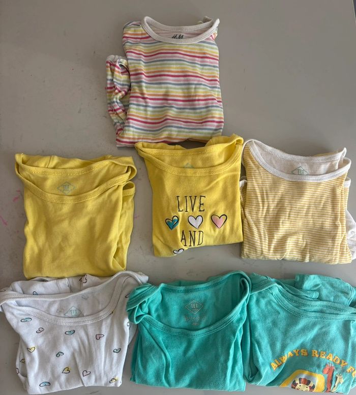Lot de 7 bodys mixte