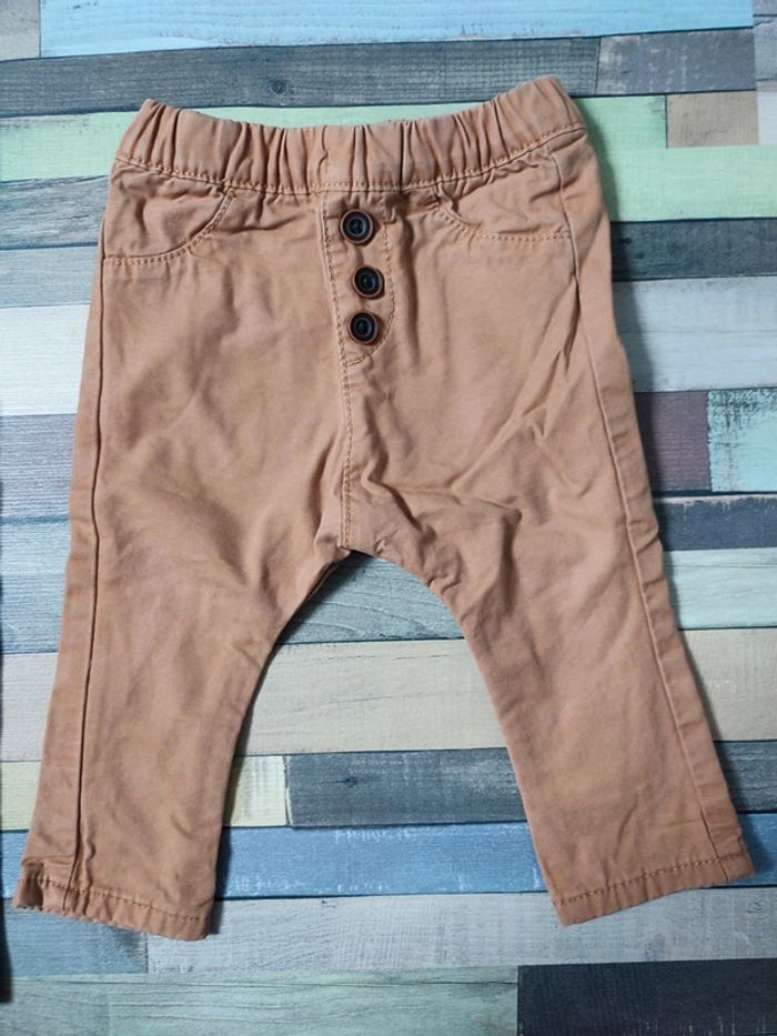 Lot pantalons 9 mois - photo numéro 4