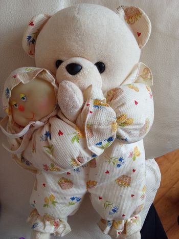 Peluche minouche ours ourson avec sa luciole Vintage crème tissu imprimé blanc paniers yeux noirs durs vintage ancien environ 30 ans  d'occasion à laver